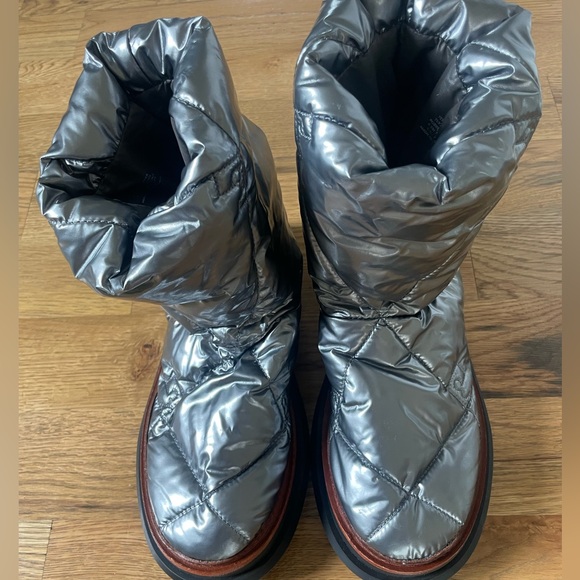 TORY BURCH
Ankle boots